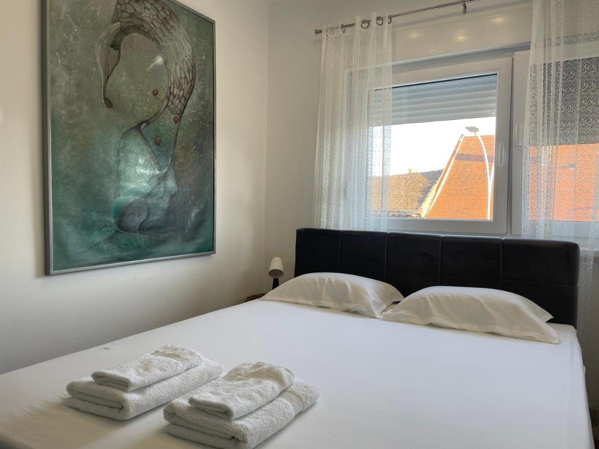 Sunny Apartment Vrsac Ngoại thất bức ảnh